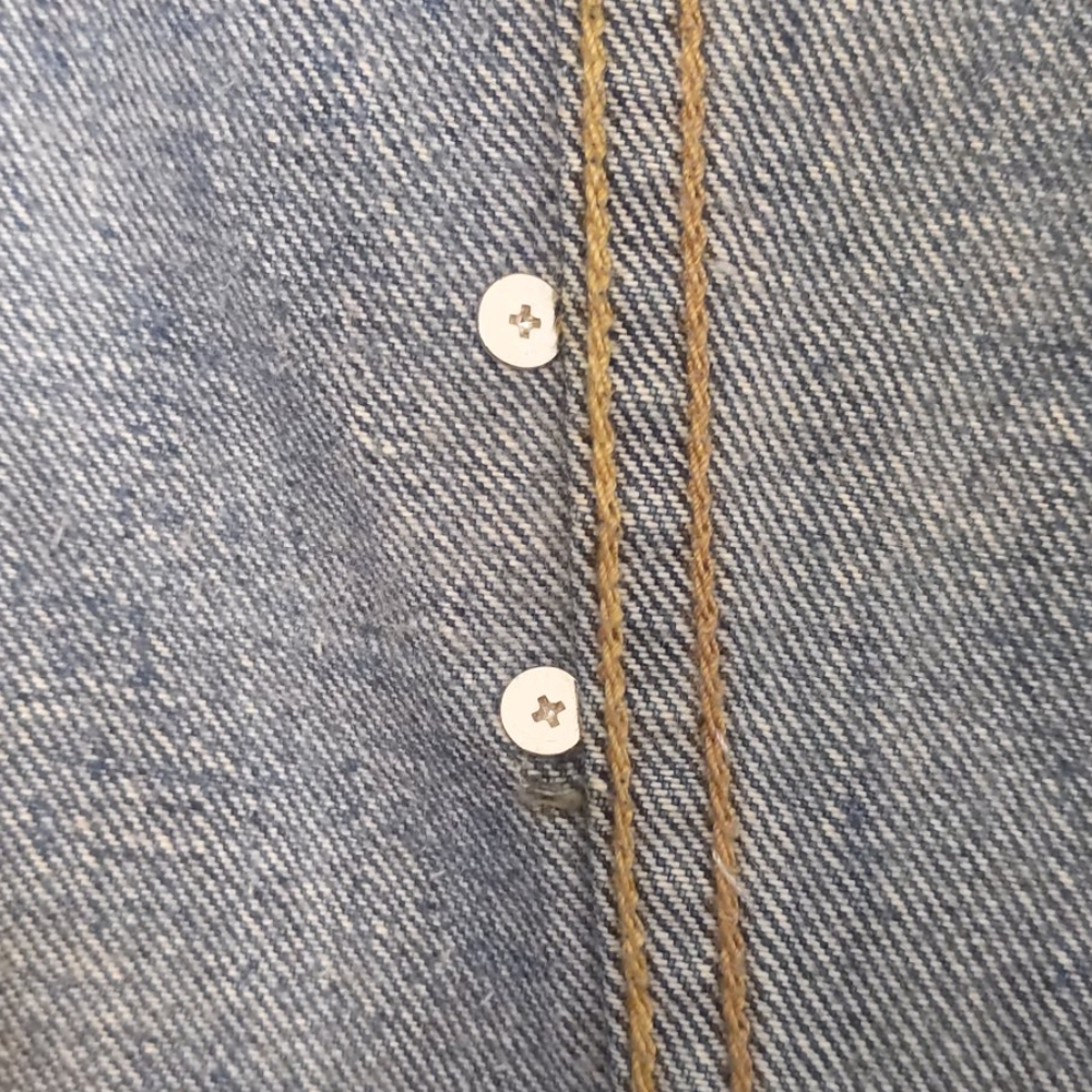 Levis jacket - Picture 10 of 10